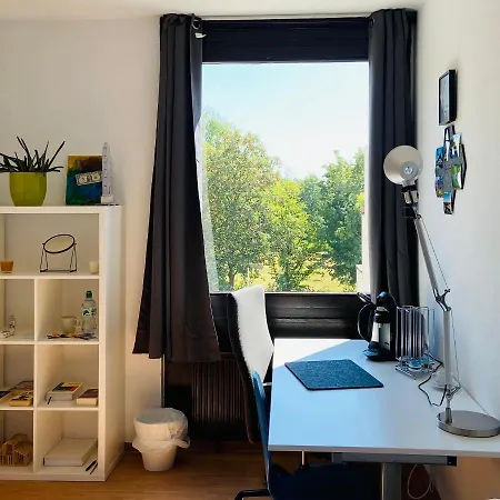 Private With Free Parking Homestay *
